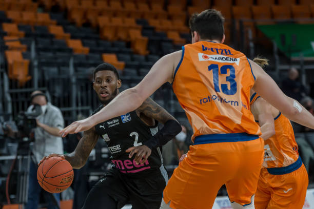 中发挥出更 中发挥出更