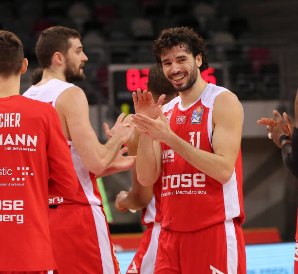 拜仁在控球 拜仁在控球